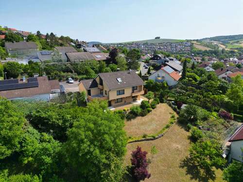 Foto - Haus zum Kaufen in Bad Mergentheim Neunkirchen 330.000,00 € 193 m²