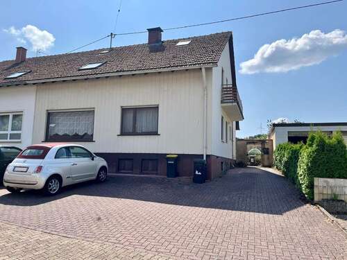 Foto - Haus zum Kaufen in Beckingen 135.000,00 € 150 m²