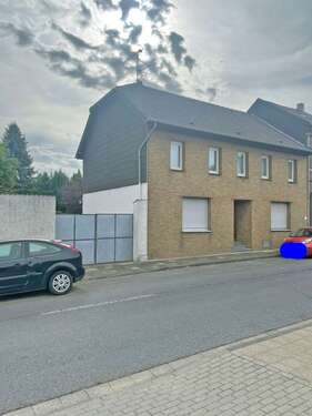 Foto - Haus zum Kaufen in Erkelenz-Lövenich 295.000,00 € 155 m²