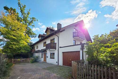 Foto - Haus zum Kaufen in Riemerling 1.360.000,00 € 201 m²