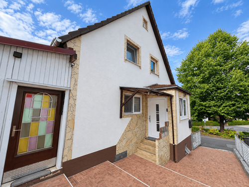 Foto - Haus zum Kaufen in Dillenburg 200.000,00 € 104 m²