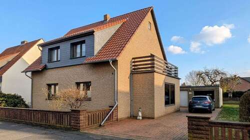 Foto - Haus zum Kaufen in Edemissen 249.000,00 € 192 m²