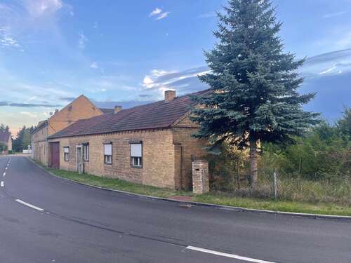 Foto - Haus zum Kaufen in Zahna 50.000,00 € 200 m²