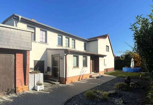 Foto - Haus zum Kaufen in Bitterfeld-Wolfen Greppin 235.000,00 € 130 m²