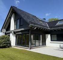 Haus zum Mieten in Heide Süderholm 2.290,00 € 195 m² - Heide / Süderholm