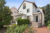 Haus zum Kaufen in Frankfurt am Main 1.690.000,00 € 504 m²
