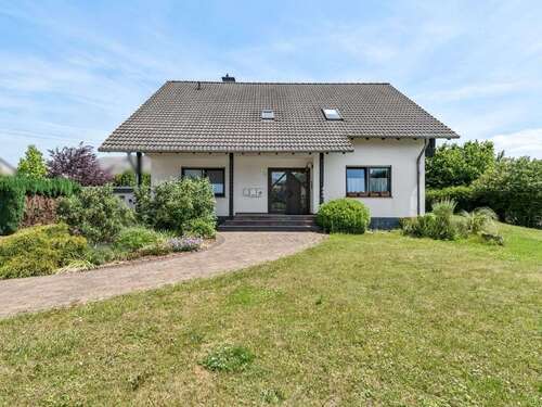 Foto - Haus zum Kaufen in Rheinböllen 420.000,00 € 188 m²