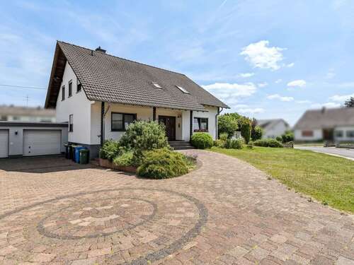 Foto - Haus zum Kaufen in Rheinböllen 410.000,00 € 188 m²