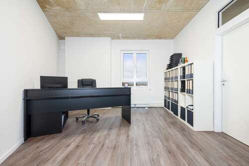 Foto - Büro in Neusäß 734,58 € 66.78 m²