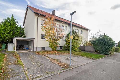 Foto - Haus zum Kaufen in Schwieberdingen 1.090.000,00 € 378 m²
