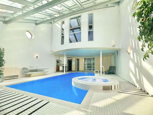 Foto - Haus zum Kaufen in Norderstedt 1.495.000,00 € 540 m²