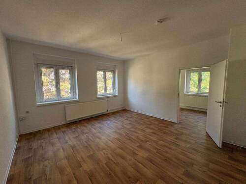 Foto - Wohnung zum Mieten in Bernburg 387,18 € 64.53 m²