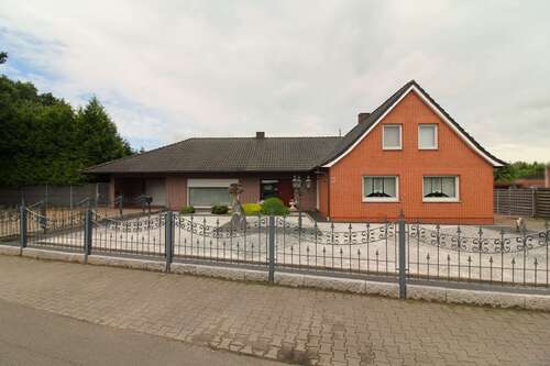 Foto - Haus zum Kaufen in Westoverledingen 355.000,00 € 200 m²