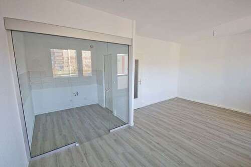 Foto - Wohnung zum Mieten in Halle (Saale) 418,00 € 57.93 m²