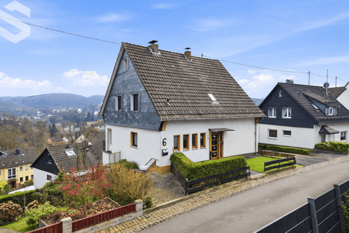 Foto - Haus zum Kaufen in Gummersbach 229.000,00 € 190 m²