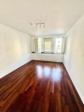 Foto - Wohnung zum Mieten in Düsseldorf 655,70 € 29 m²