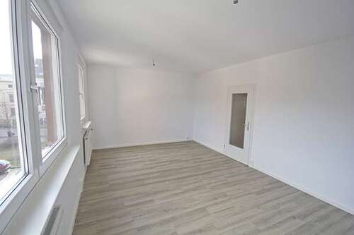 Foto - Wohnung zum Mieten in Halle (Saale) 513,00 € 60.36 m²