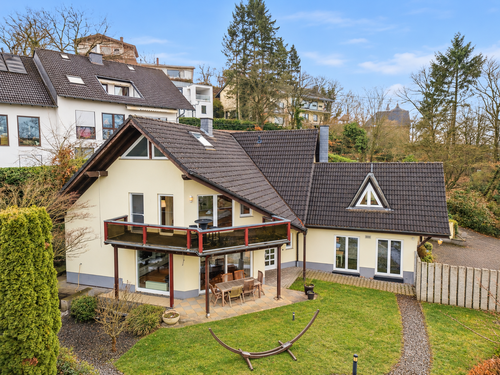 Foto - Haus zum Mieten in Rheinbreitbach 2.200,00 € 220 m²
