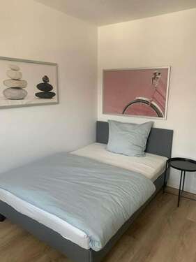 Foto - WG-Zimmer in Düsseldorf 899,00 € 15 m²