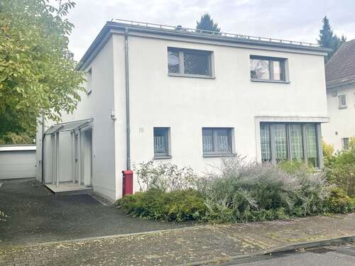 Foto - Haus zum Kaufen in Frankfurt 1.274.260,00 € 313.43 m²