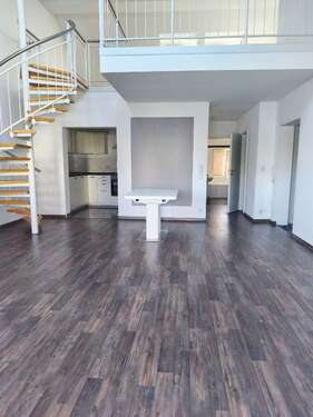 Foto - Wohnung zum Mieten in Halle 996,00 € 83 m²
