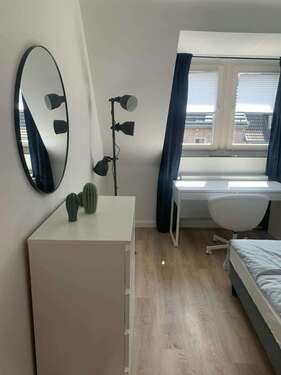 Foto - WG-Zimmer in Düsseldorf 899,00 € 20 m²
