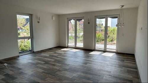 Foto - Wohnung zum Kaufen in Pinnow 295.000,00 € 83.5 m²