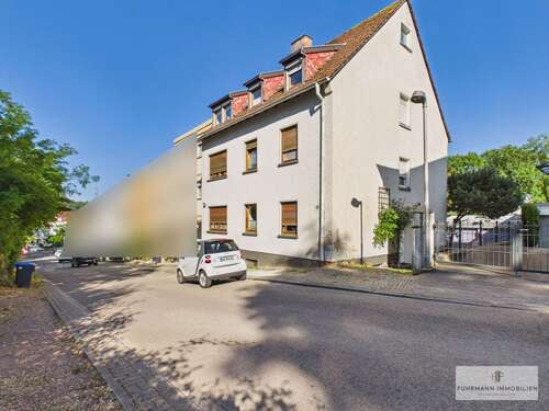 Foto - Haus zum Kaufen in Saarbrücken 399.000,00 € 215 m²