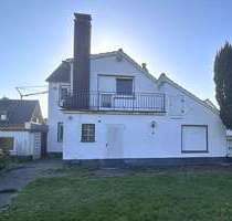 Haus zum Kaufen in Düsseldorf Angermund 499.000,00 € 150 m² - Düsseldorf / Angermund