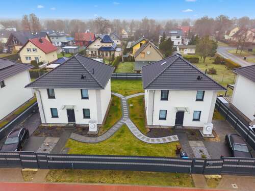 Foto - Haus zum Kaufen in Ahrensfelde 1.500.000,00 € 240 m²