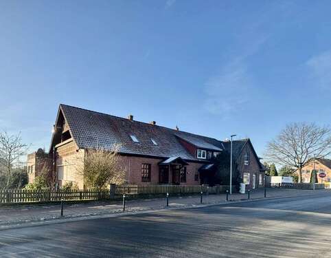 Foto - Haus zum Kaufen in Neustadt am Rübenberge 395.000,00 € 433 m²