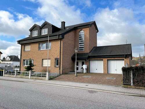 Foto - Wohnung zum Mieten in Bornheim 1.020,00 € 93 m²