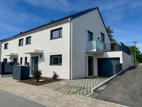 Foto - Haus zum Mieten in Oberbergkirchen 1.900,00 € 161.38 m²