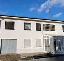 Haus zum Kaufen in Idar-Oberstein Mittelbollenbach 169.000,00 € 195 m² - Idar-Oberstein / Mittelbollenbach