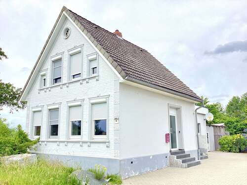 Foto - Haus zum Kaufen in Cuxhaven 234.000,00 € 130 m²