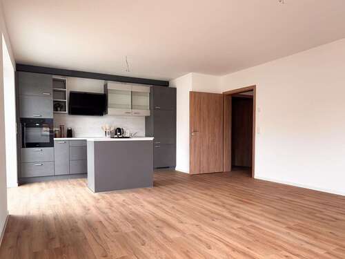 Foto - Wohnung zum Mieten in Groß Rheide 990,00 € 78 m²