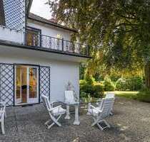 Haus zum Kaufen in Hamburg Wellingsbüttel 1.650.000,00 € 304 m² - Hamburg / Wellingsbüttel