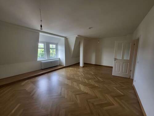 Foto - Wohnung zum Mieten in Werdau 699,00 € 113 m²