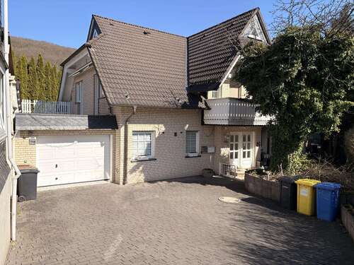 Foto - Haus zum Kaufen in Neunkirchen 270.000,00 € 205 m²