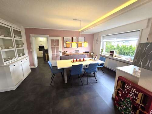 Foto - Haus zum Kaufen in Schloß Holte-Stukenbrock 413.000,00 € 202 m²