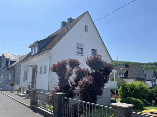 Foto - Haus zum Kaufen in Neunkirchen 267.000,00 € 120 m²