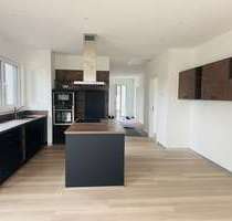 Haus zum Mieten in Taucha 2.100,00 € 135 m²