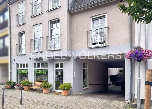 Foto - Haus zum Kaufen in Usingen 790.000,00 € 225.9 m²