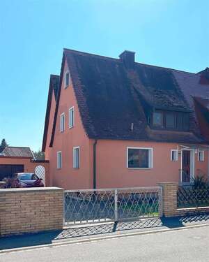 Foto - Haus zum Kaufen in Herzogenaurach 490.000,00 € 153 m²