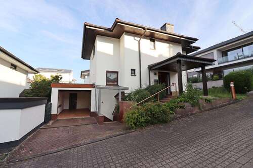 Foto - Haus zum Kaufen in Wiesbaden 625.000,00 € 150 m²