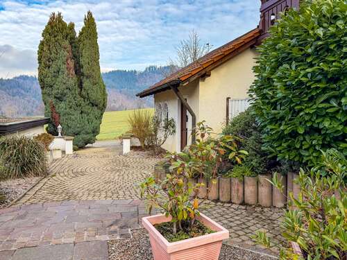 Foto - Wohnung zum Kaufen in Badenweiler 269.000,00 € 92 m²