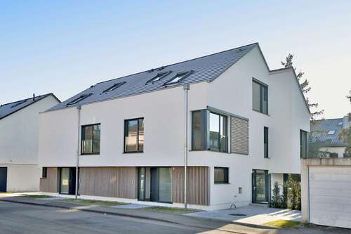 Foto - Haus zum Kaufen in Korntal 1.295.000,00 € 208 m²