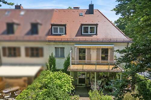 Foto - Haus zum Kaufen in München 2.390.000,00 € 214 m²