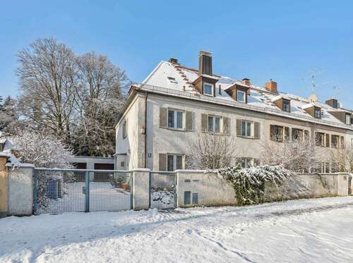 Foto - Haus zum Kaufen in München 2.390.000,00 € 214 m²