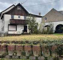 Haus zum Kaufen in Dörscheid 59.999,00 € 140 m²